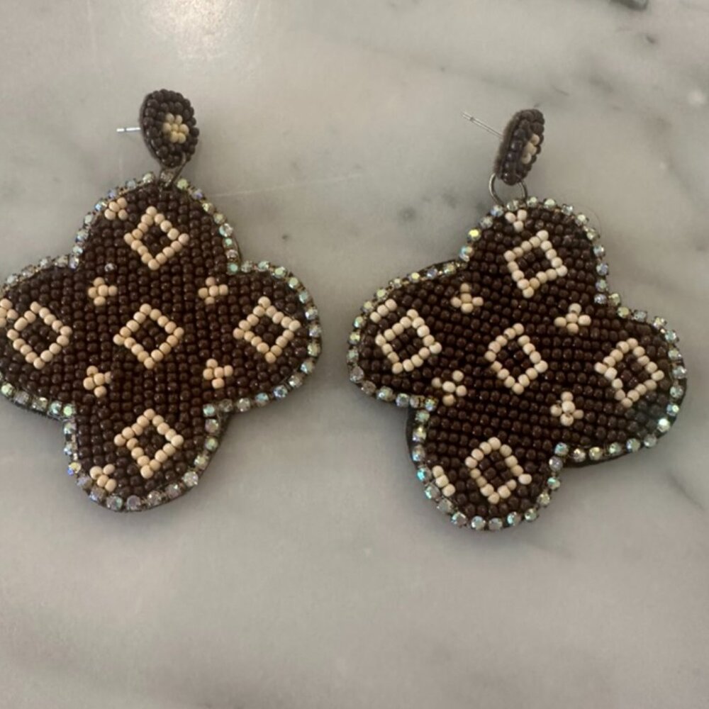 Brown and tan beaded earrings